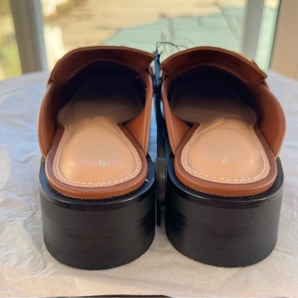 Time & Tru Women's Brown Loafer Mules Size 8 Memory Foam Slip On Gold Hardware - Picture 6 of 14